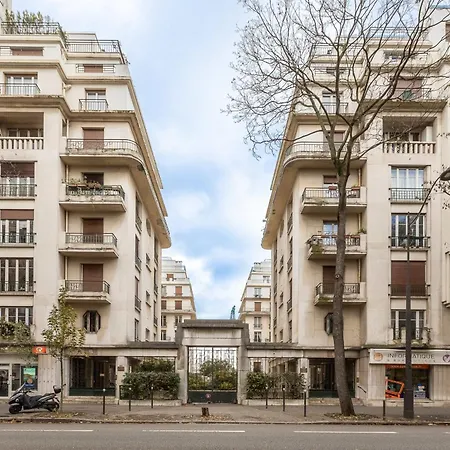 Spacious With Terrace Appartement Paris